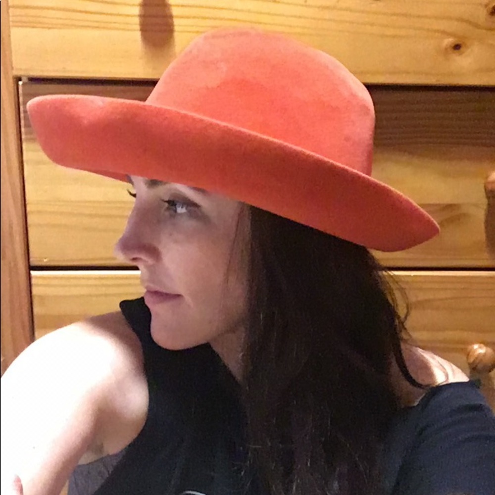 LAST CHANCE: Vintage Brim Hat